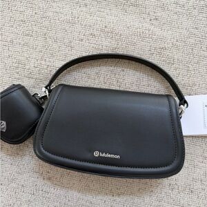 lululemon athletica Cactus Black Shoulder Bag